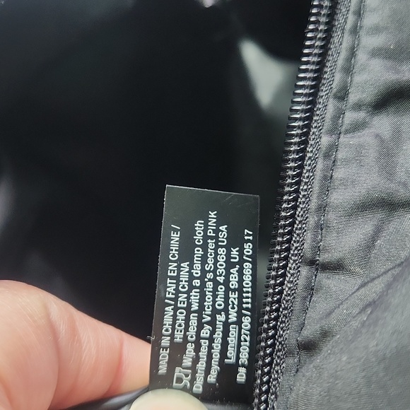 PINK Pineapple Cooler Bag - Victoria's Secret Beach Bag - Picture 10 of 15